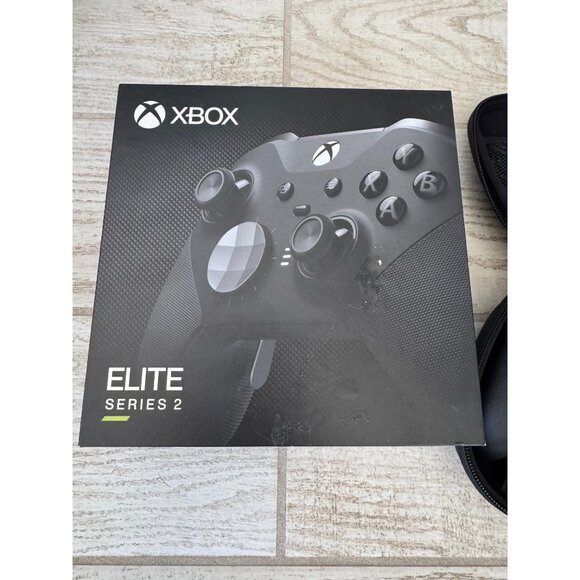 Xbox One Elite Series 2 Wireless Controller - Black - Picture 8 of 11
